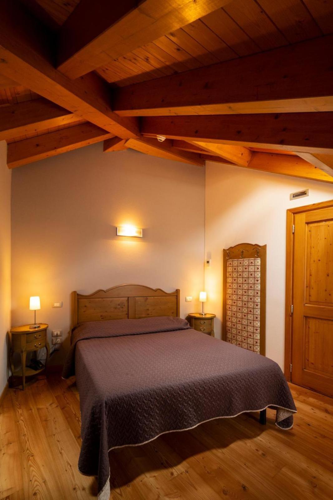 Albergo Parigi Arsie Dış mekan fotoğraf